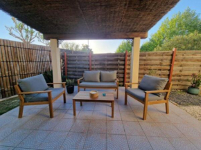 Rez-de-jardin à 3 min à pied de la plage des Sablettes